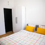 Cozy Apartment In Antwerp- Shuttle To Tomorrowland Possible